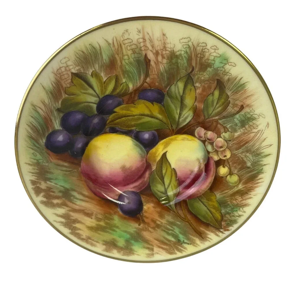 Aynsley teacup this amazing